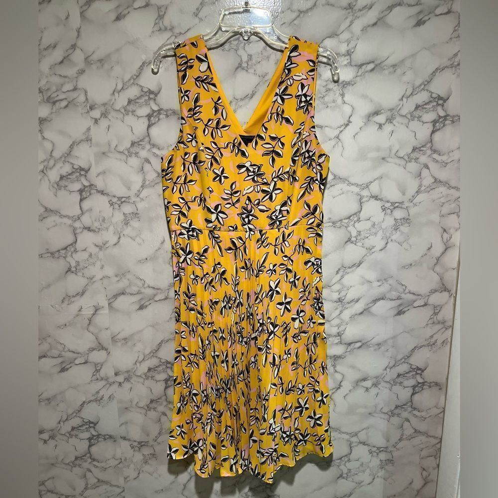 Banana Republic Yellow floral pleated lined midi dress size 2